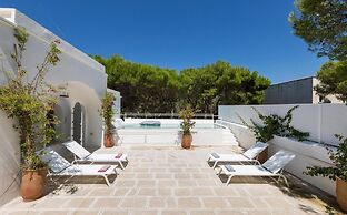 1675 Masseria Villa in Torre Specchia Ruggeri