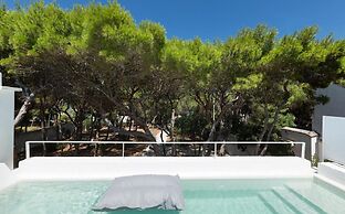 1675 Masseria Villa in Torre Specchia Ruggeri