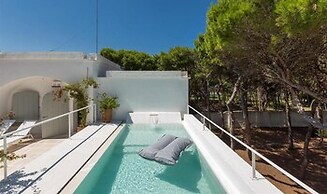 1675 Masseria Villa in Torre Specchia Ruggeri