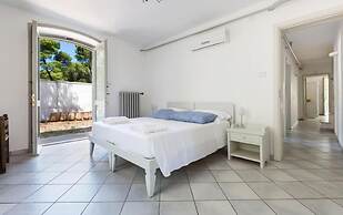 1675 Masseria Villa in Torre Specchia Ruggeri