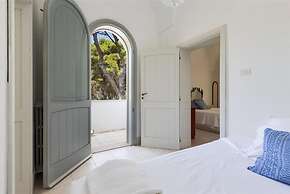 1675 Masseria Villa in Torre Specchia Ruggeri