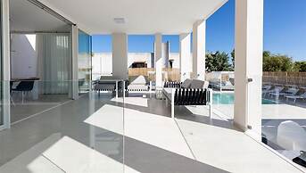 2083 Villa Gea in Matino