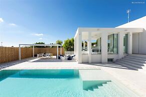 2083 Villa Gea in Matino