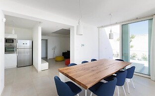 2083 Villa Gea in Matino