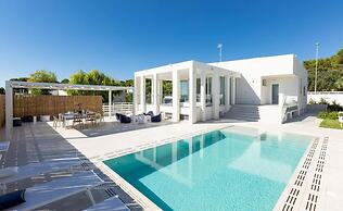 2083 Villa Gea in Matino