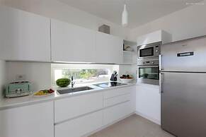 2083 Villa Gea in Matino