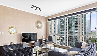 WelHome - Luxurious apartment with Burj Khalifa views
