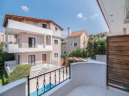 Inviting Villa in Anavissos With Communal Pool