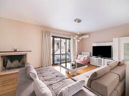 Inviting Villa in Anavissos With Communal Pool