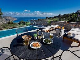 Mesmerising Villa in Plaka Elounda With Pool