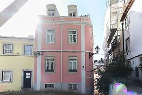 Castelo Typical by Homing