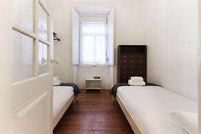 Castelo Typical by Homing