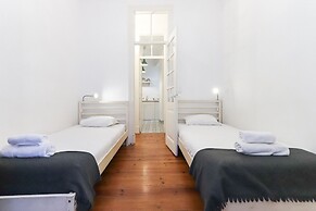 Castelo Typical by Homing