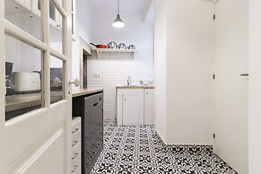 Castelo Typical by Homing