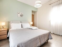 Villa in Adelianos Kampos With Pool