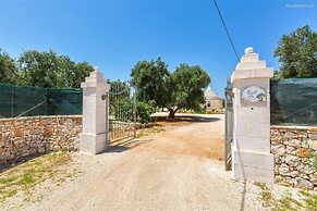 737 Trulli con Piscina ad Ostuni