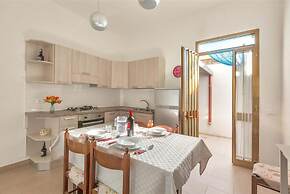 1826 Villetta Solaire