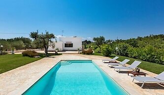 2077 Villa Giordano by Perle di Puglia