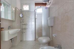 2339 Trilo Imma by Barbarhouse