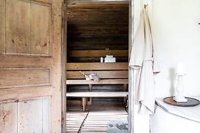 Gorgeous Villa Funkis Strömmen by Sea