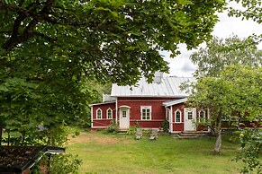 Gorgeous Villa Funkis Strömmen by Sea