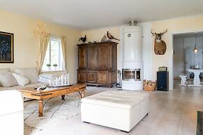 Gorgeous Villa Funkis Strömmen by Sea