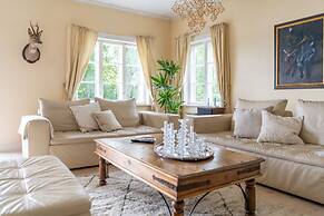 Gorgeous Villa Funkis Strömmen by Sea