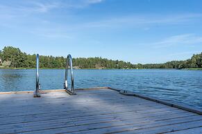 Gorgeous Villa Funkis Strömmen by Sea