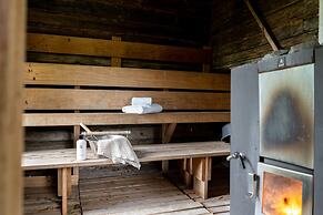 Gorgeous Villa Funkis Strömmen by Sea