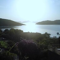 Apartments Marija Slano- Two-bedroom Apartment With Balcony and Sea Vi