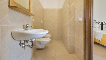 1863 Agriturismo Podere San Giorgio - Camera Matrimoniale by Barbarhou