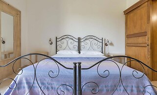 1863 Agriturismo Podere San Giorgio - Camera Matrimoniale by Barbarhou