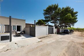 2060 Villetta Krystle