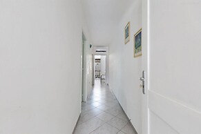 2060 Villetta Krystle