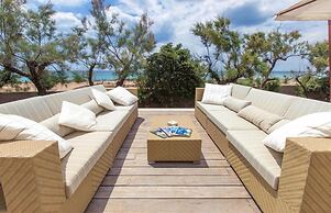 481 Villa di Lusso Sulla Spiaggia a Porto Cesareo