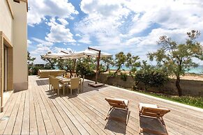 481 Villa di Lusso Sulla Spiaggia a Porto Cesareo