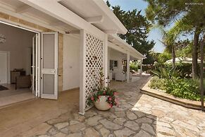 1059 Villa Ariel in Torre Lapillo