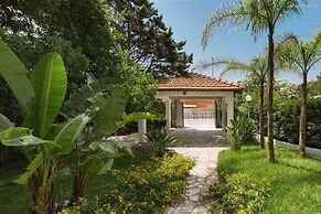 1059 Villa Ariel in Torre Lapillo