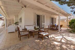 1059 Villa Ariel in Torre Lapillo