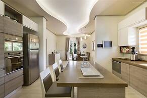 1059 Villa Ariel in Torre Lapillo