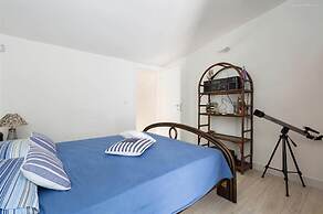 1059 Villa Ariel in Torre Lapillo