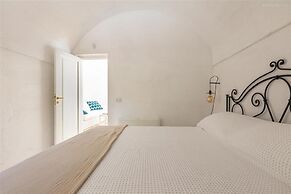 2410 Tenuta dei Fragni by Perle di Puglia