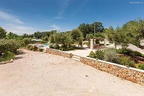 2410 Tenuta dei Fragni by Perle di Puglia