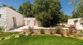 2410 Tenuta dei Fragni by Perle di Puglia