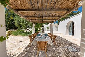 2410 Tenuta dei Fragni by Perle di Puglia