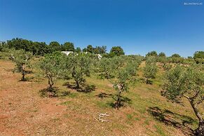 2410 Tenuta dei Fragni by Perle di Puglia