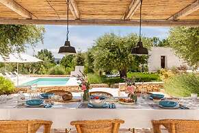 2410 Tenuta dei Fragni by Perle di Puglia