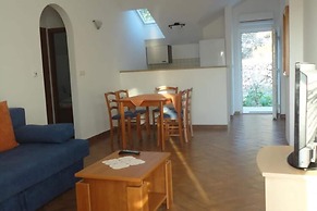 Apartments Marija Slano- Two-bedroom Apartment With Balcony and Sea Vi