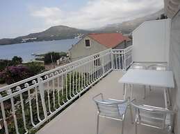 Apartments Marija Slano- Two-bedroom Apartment With Balcony and Sea Vi