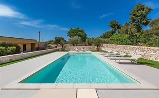 2061 Villa Trulli Natura by Perle di Puglia